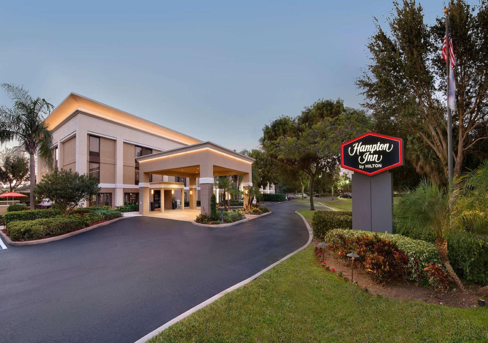 Hampton Inn Naples - I-75 Εξωτερικό φωτογραφία