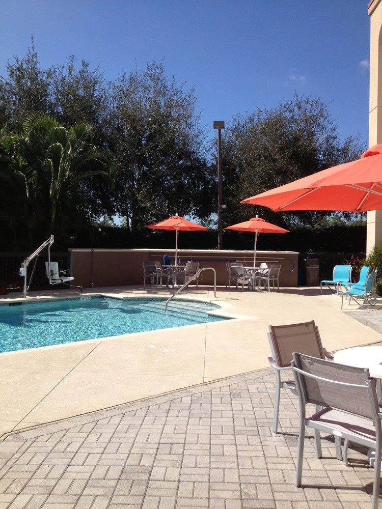 Hampton Inn Naples - I-75 Εξωτερικό φωτογραφία